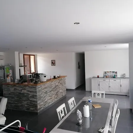 Maison *